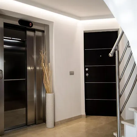 Arka Aparthotel 2*