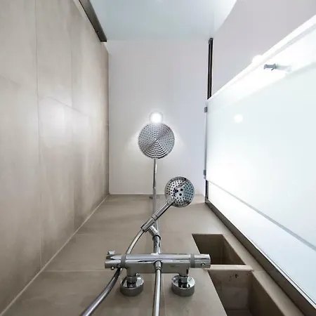 Arka Aparthotel 2*